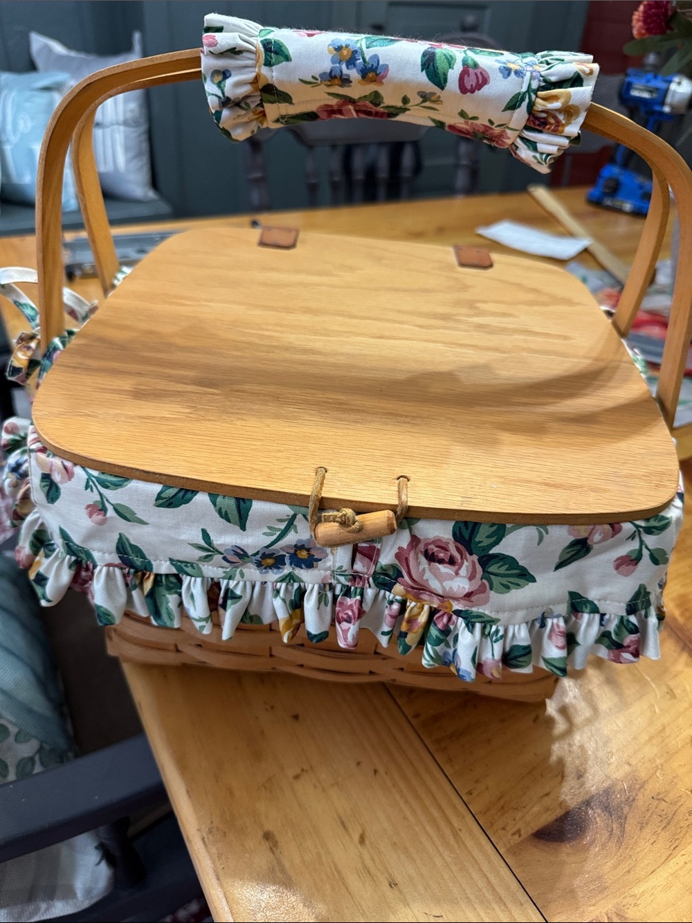 Longaberger Floral Ruffled Picnic Basket Bag – Cream with Pink & Green Accents